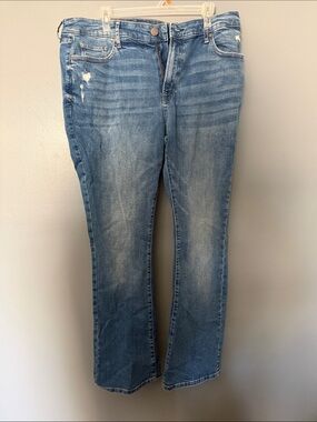 A.N.A NWT Light Wash Distressed High-Rise Vintage Bootcut Jeans size 16w Women’s